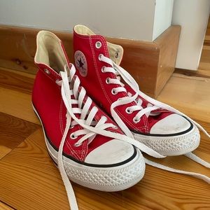 Women’s High Top Red Converse